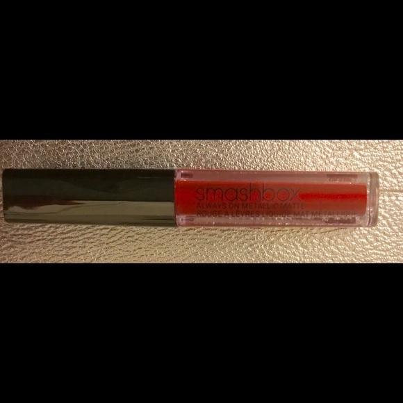 NWT Smashbox Maneater Red lip Gloss purse size - Picture 3 of 4